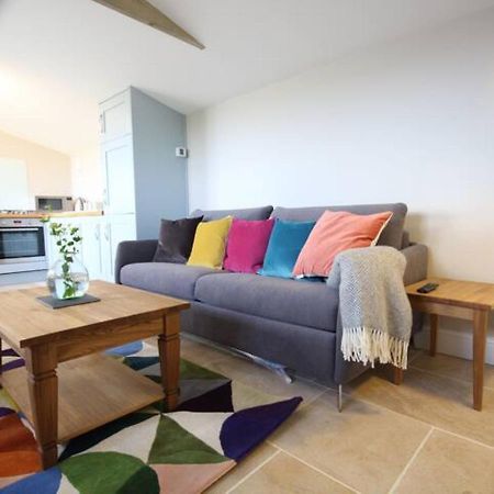 באת' Pass The Keys Stunning Location Close To City Centre מראה חיצוני תמונה